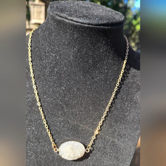 Quartz gray natural drutzy Gold plated Necklace  16" adjustable - Picture 2 of 9